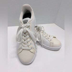 Adidas Neo Cloudform Sneakers women’s Size 8.5 white/cream Like New!